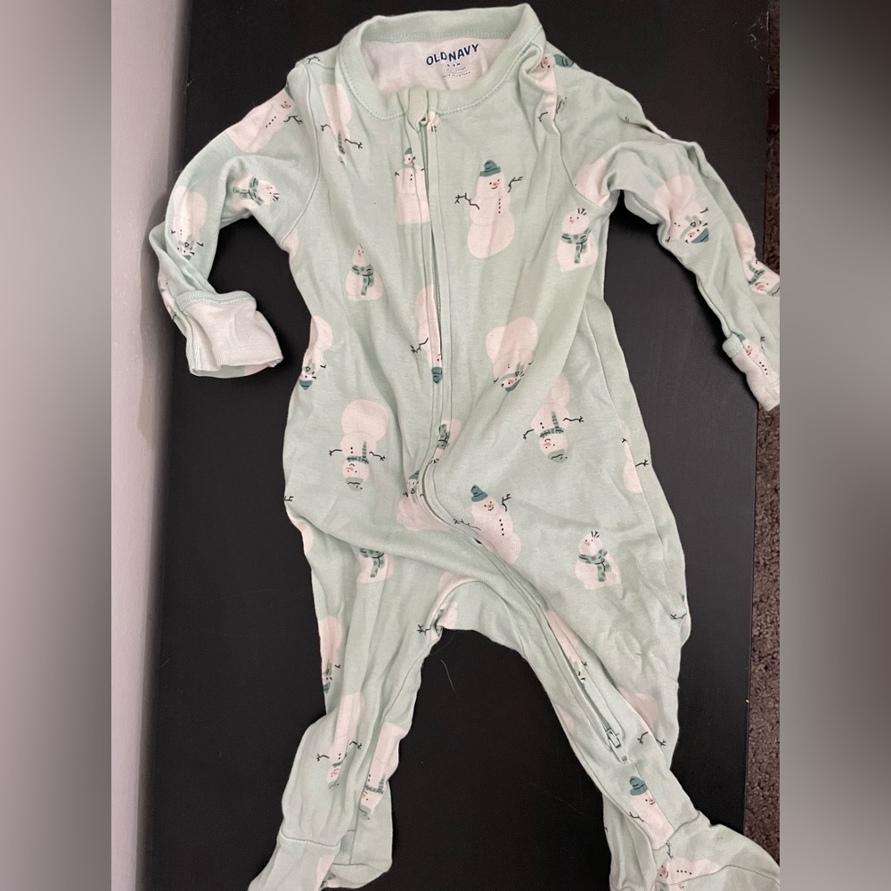 Old Navy 6-9 months winter pajamas